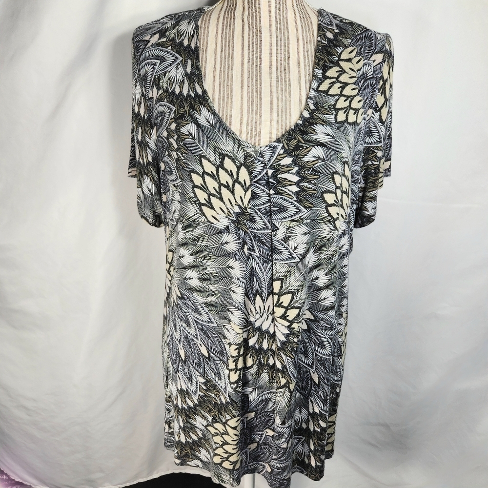 Croft & Barrow Black White Leaf Print V Neck Soft Short Sleeve Top Plus Size 2X